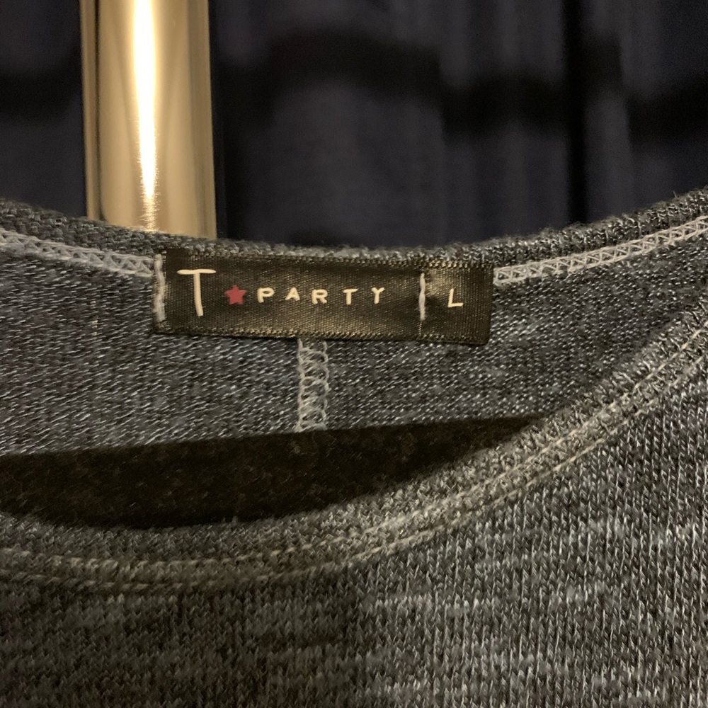 Long sleeve tee - Picture 2 of 3